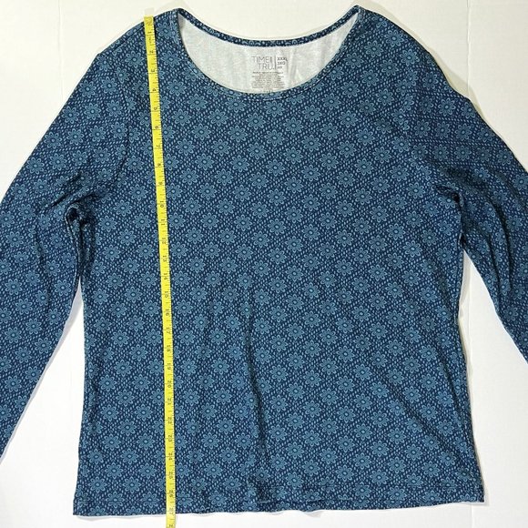 Time & Tru - Women's Plus Size 3X - Blue Floral Patern Top - Long Sleeve - Picture 8 of 9
